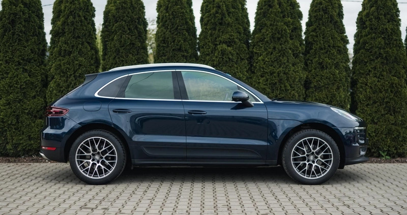 Porsche Macan cena 159999 przebieg: 127366, rok produkcji 2017 z Wojkowice małe 742